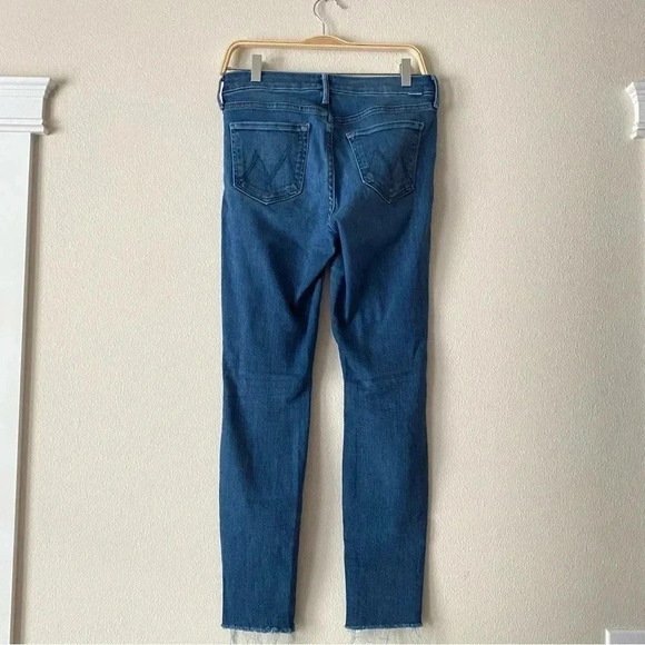 MOTHER The Looker Ankle Fray in Satisfaction Guaranteed Medium Wash Size 27 - Picture 3 of 7